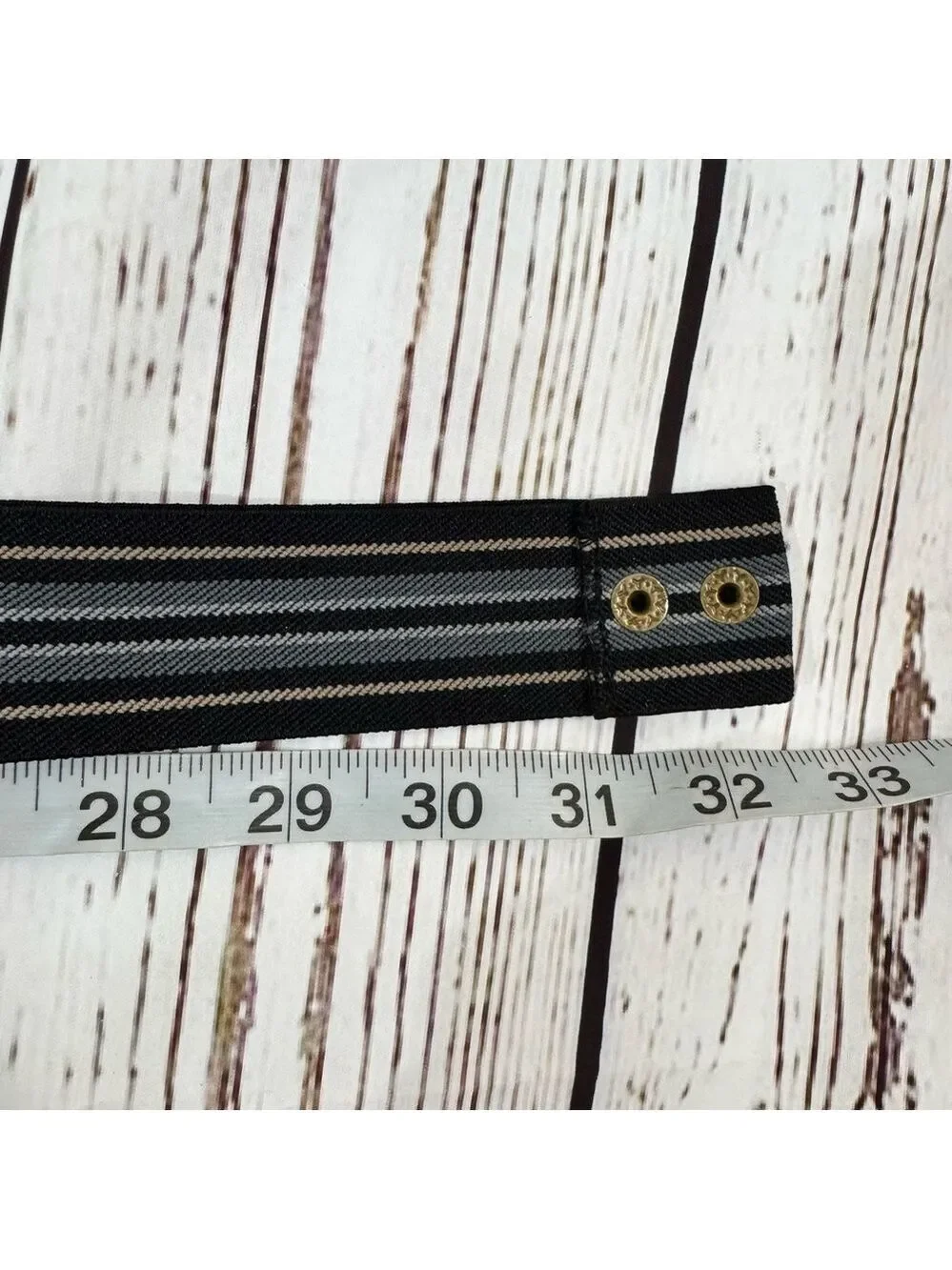 Loft Vintage-Look Stretchy Belt with a Rhinestone Brooch and Snap Closure M/L